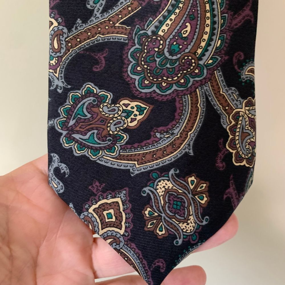 Wembley Pure Silk Paisley Navy/Brown/Purple Tie - Picture 2 of 6